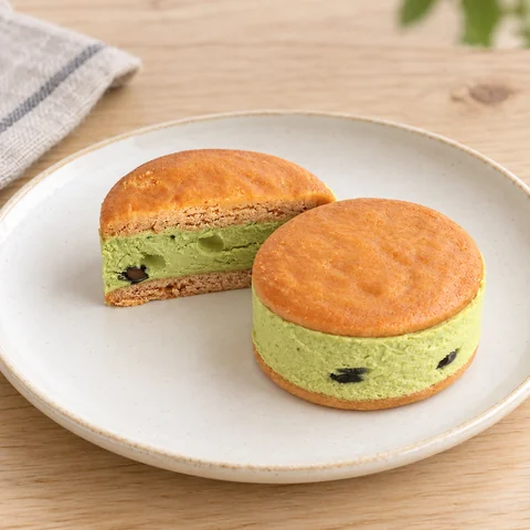 バターチーズサンド 抹茶と黒千石：雰囲気と断面